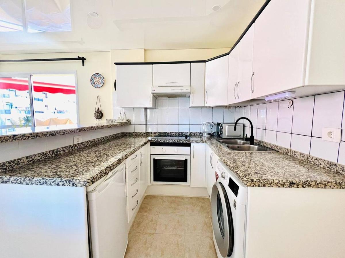 Cozy Beachfront Flat With Pool & Panoramic Sea View Terrace Apartment Puerto de Santiago  Exterior photo