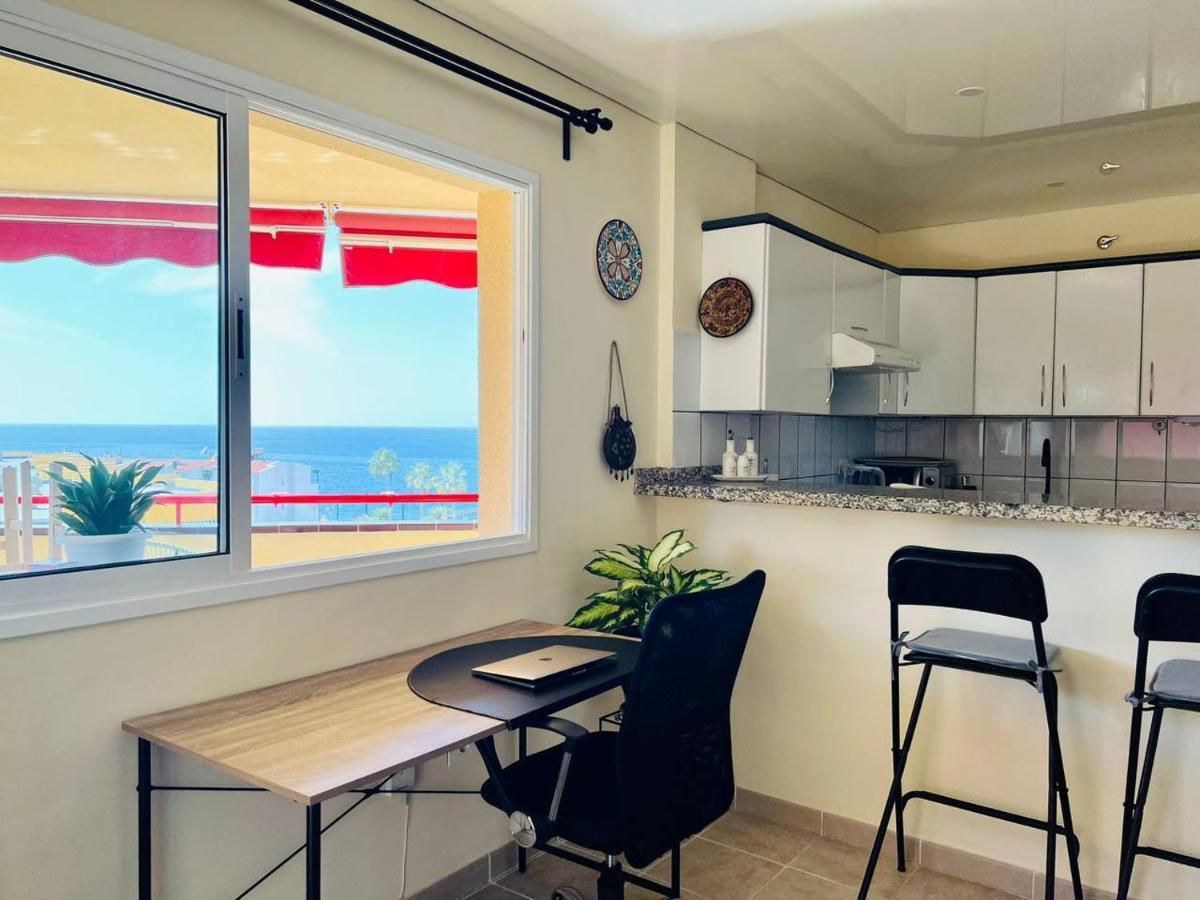 Cozy Beachfront Flat With Pool & Panoramic Sea View Terrace Apartment Puerto de Santiago  Exterior photo